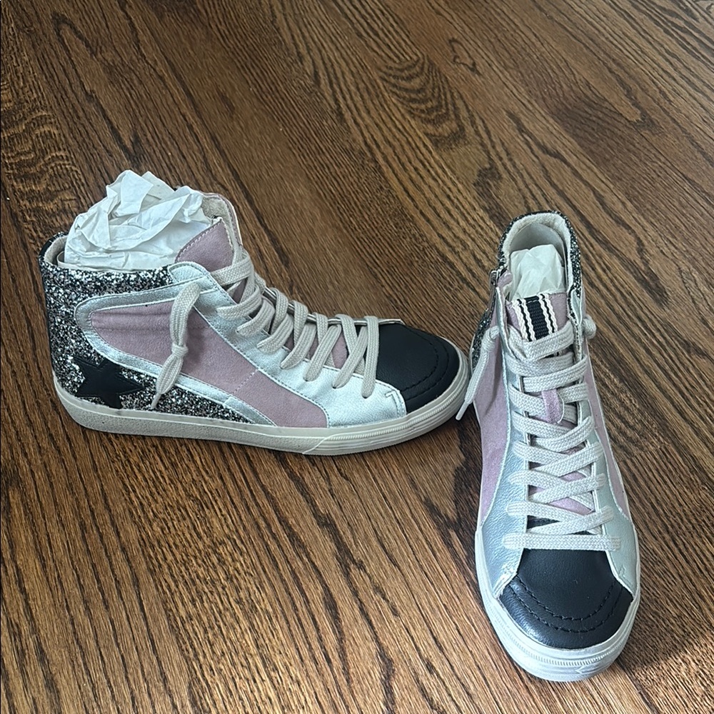 ShuShop Black and Pink High-Top Sneakers